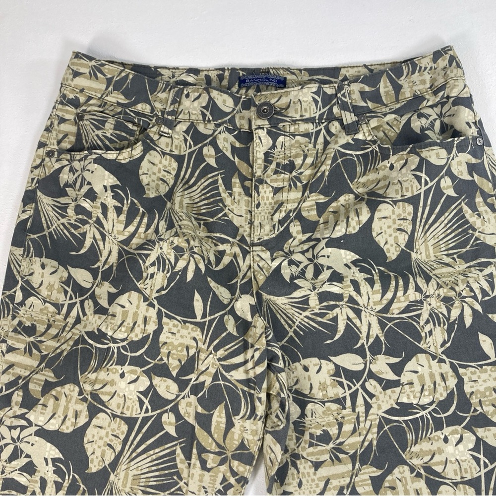 Bandolino Mandie Womens Grey/Yellow Capri Pants Size 14 Print Hawaiian Tropical - Picture 5 of 16